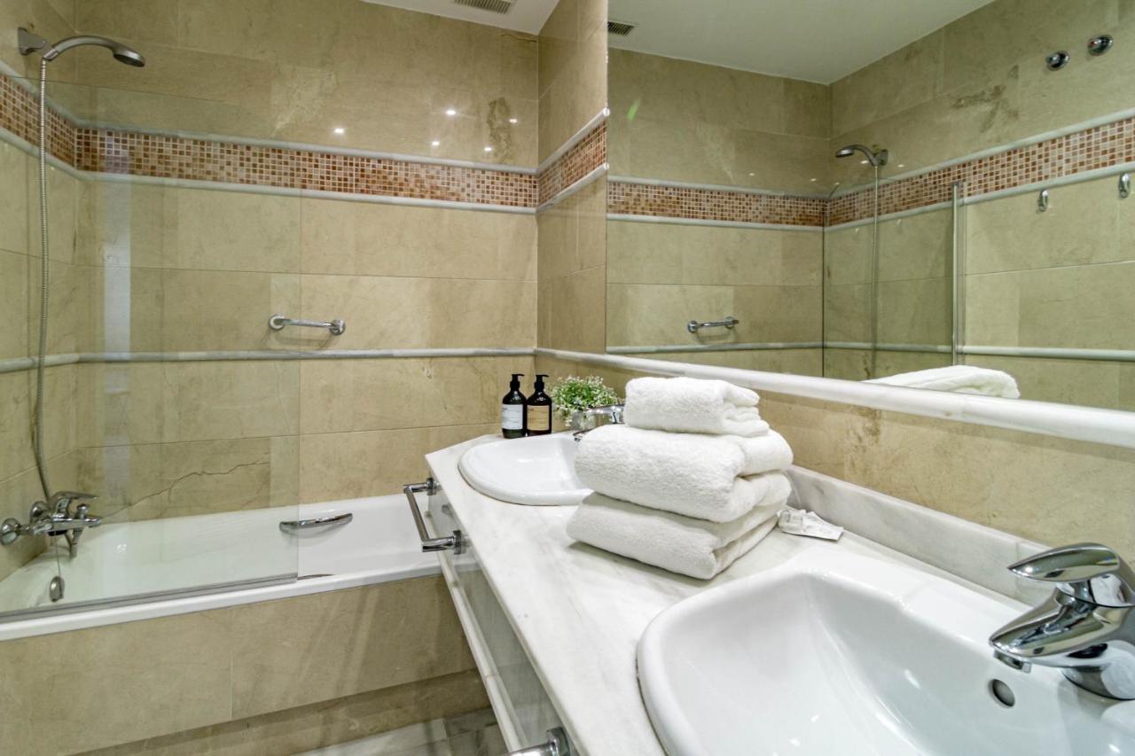 Fa- Luxury 2 Bedroom Apt Fuente Aloha Marbella Eksteriør billede