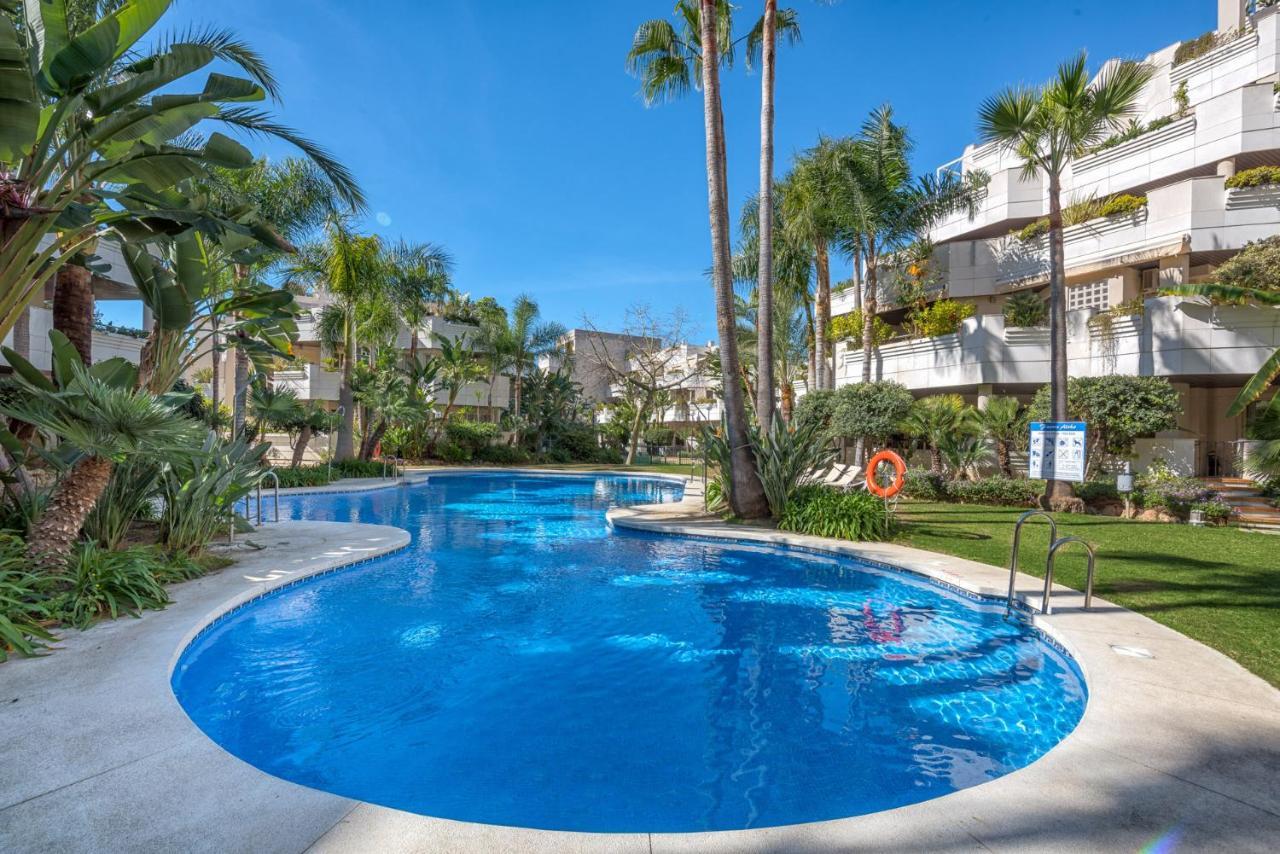 Fa- Luxury 2 Bedroom Apt Fuente Aloha Marbella Eksteriør billede