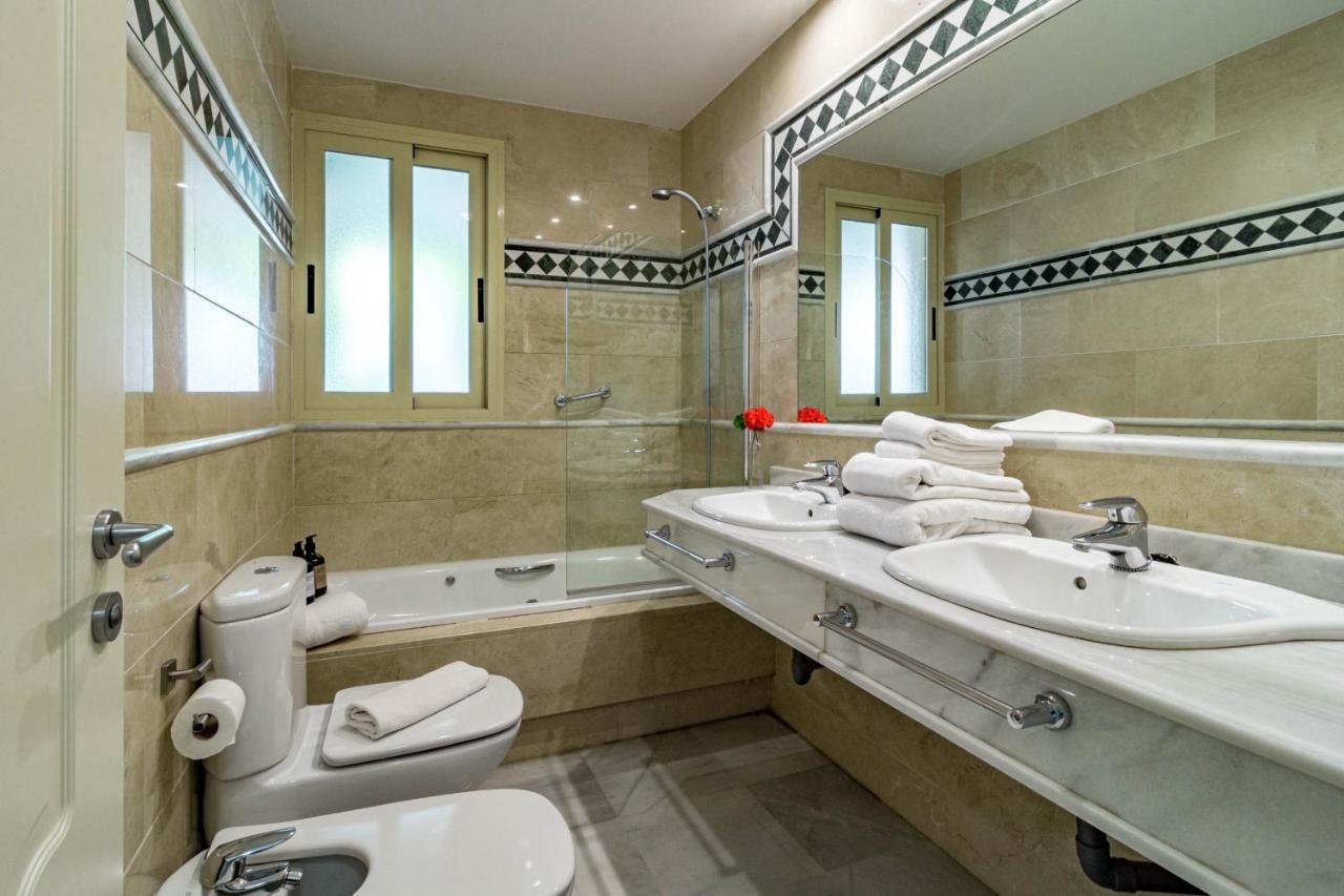 Fa- Luxury 2 Bedroom Apt Fuente Aloha Marbella Eksteriør billede